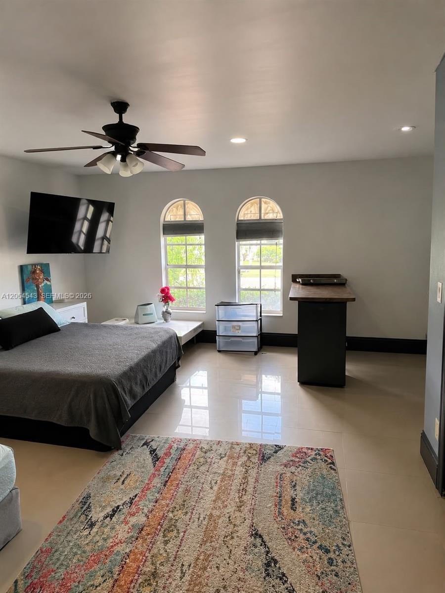 7248 NW 48th Court