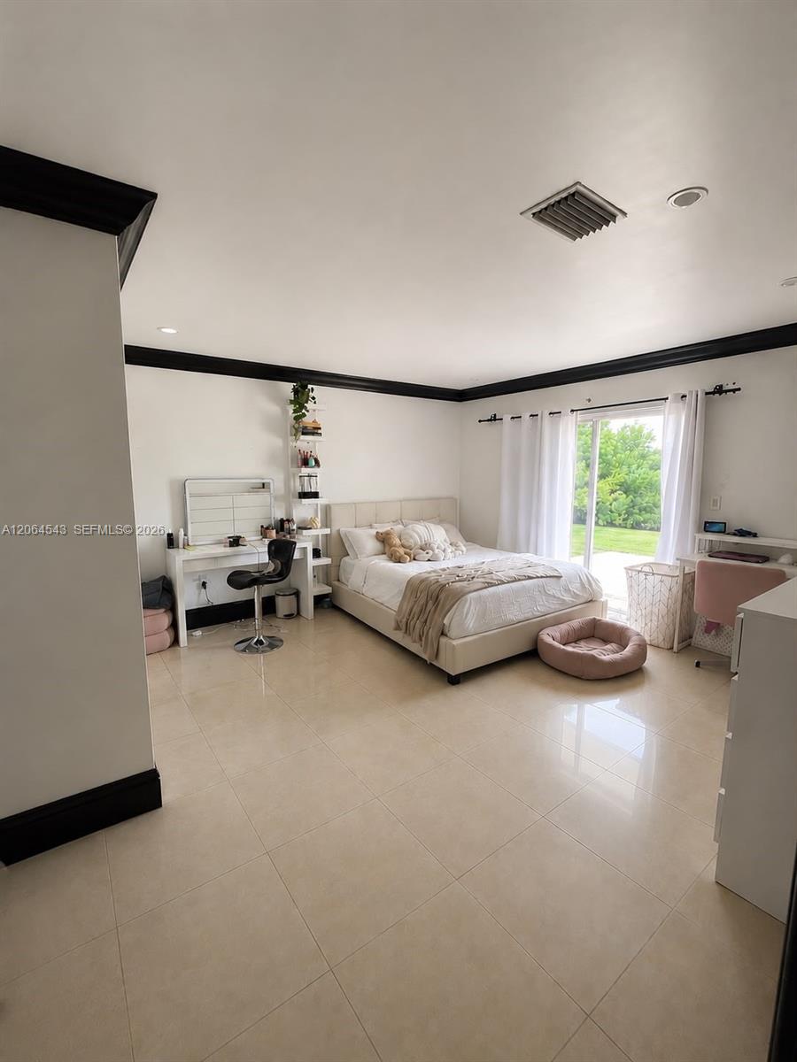 7248 NW 48th Court