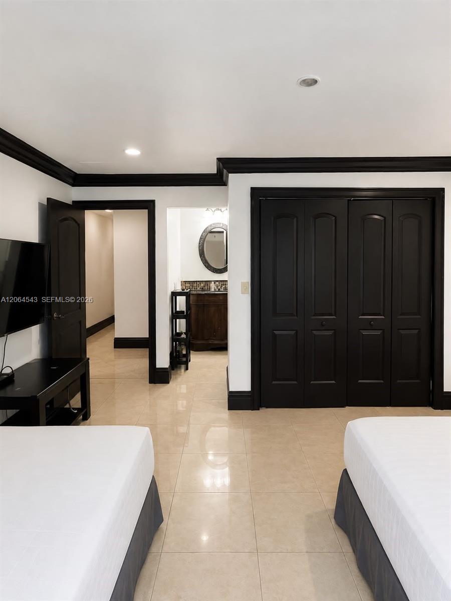 7248 NW 48th Court