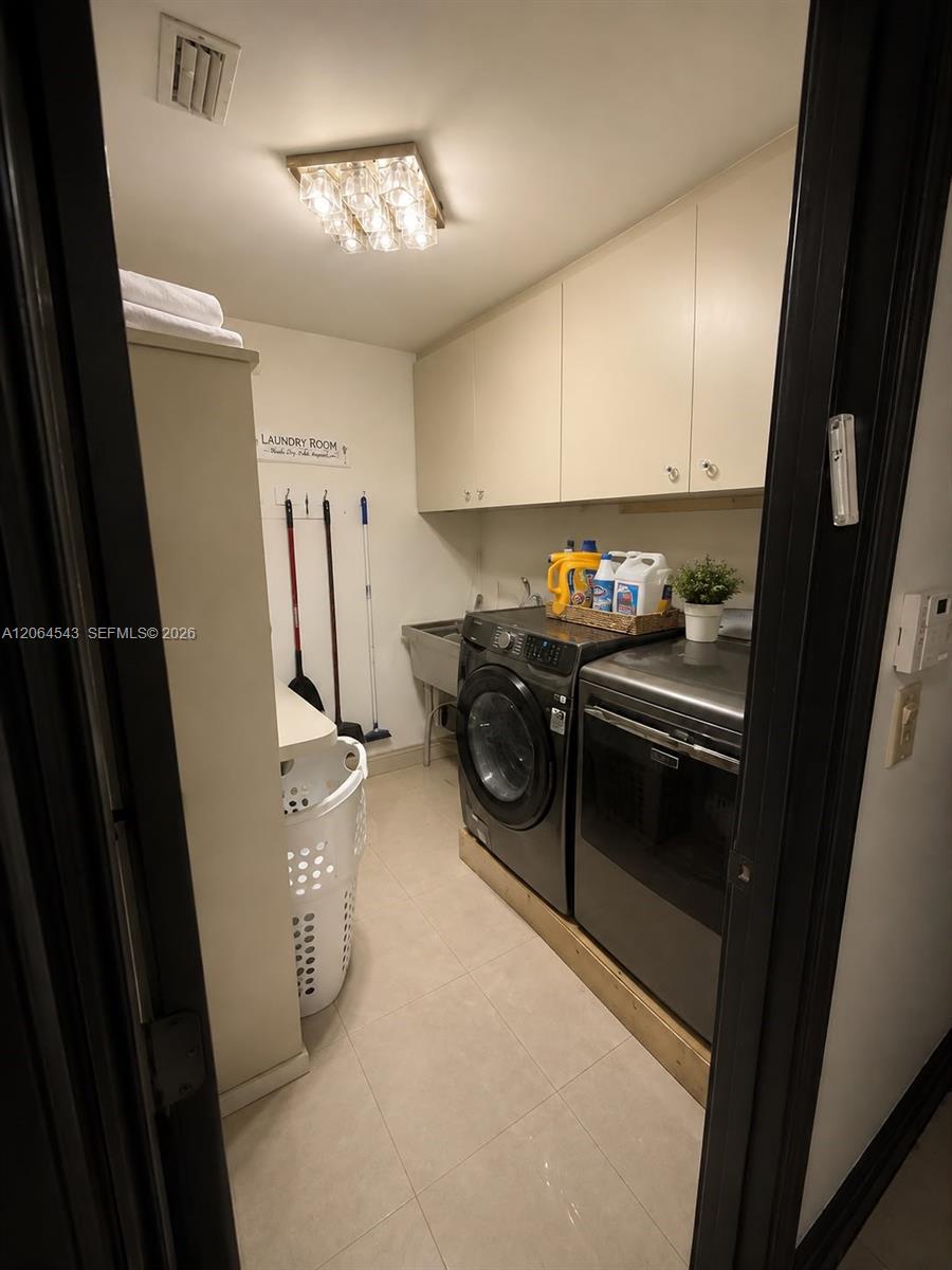 7248 NW 48th Court