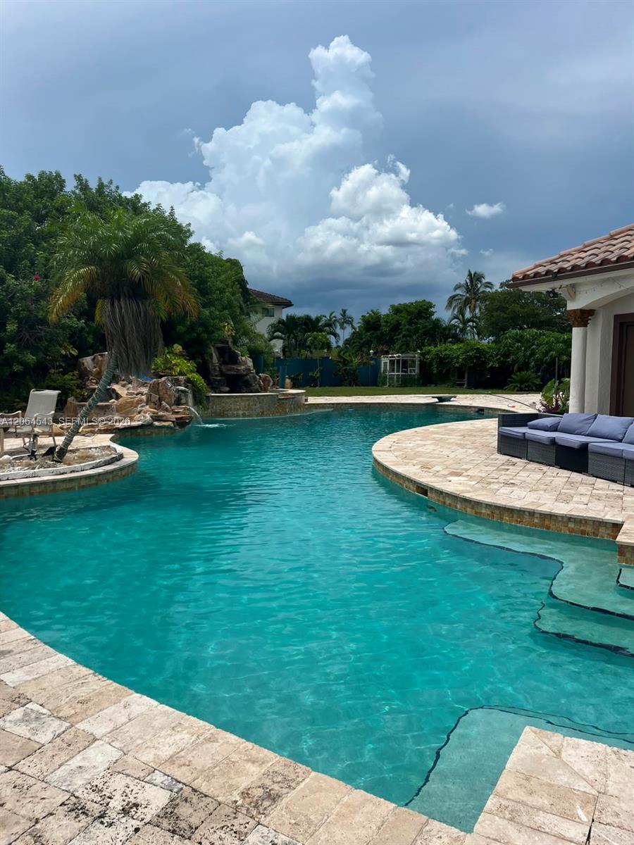 7248 NW 48th Court