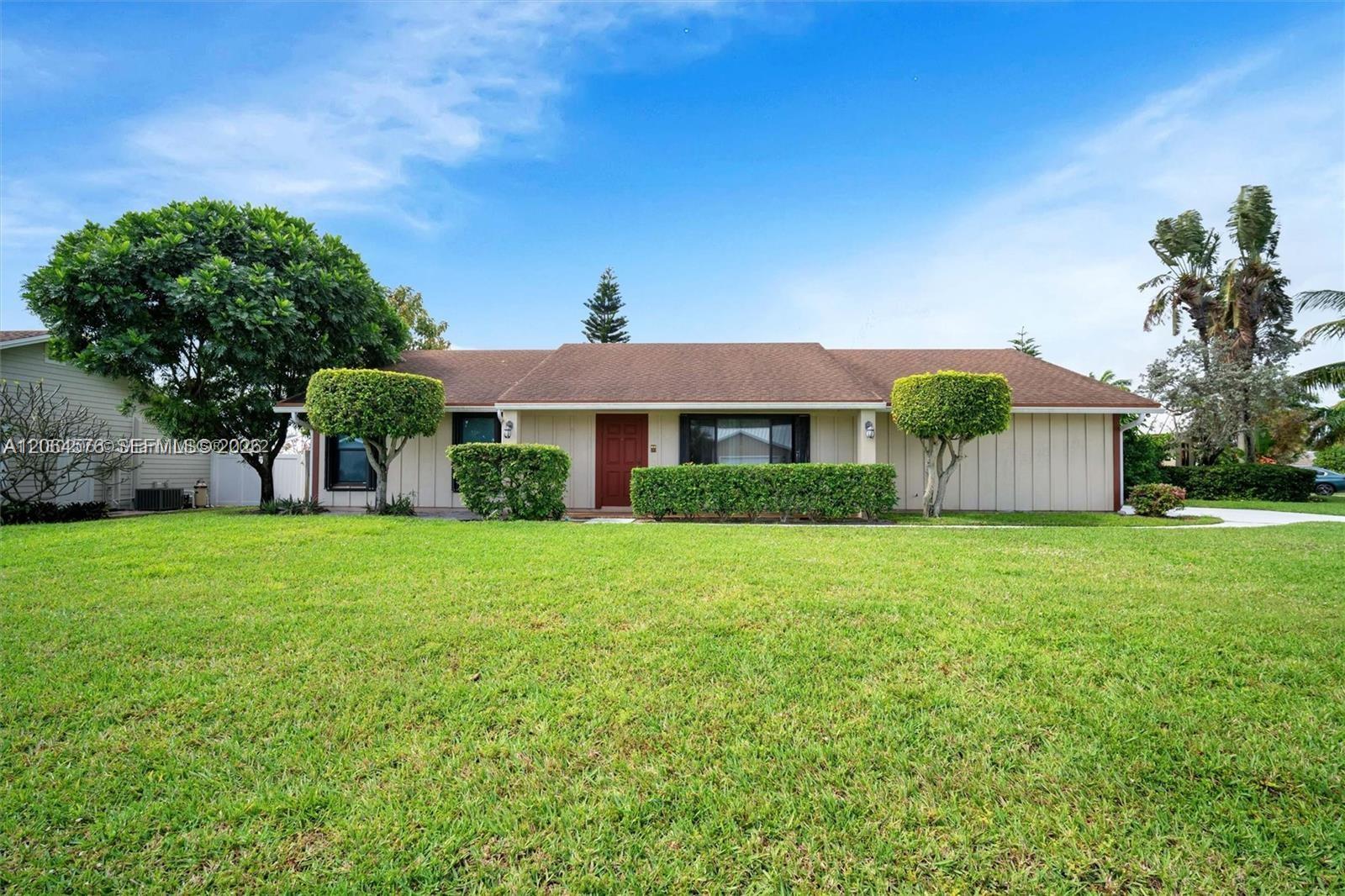 372 NW 35th Place