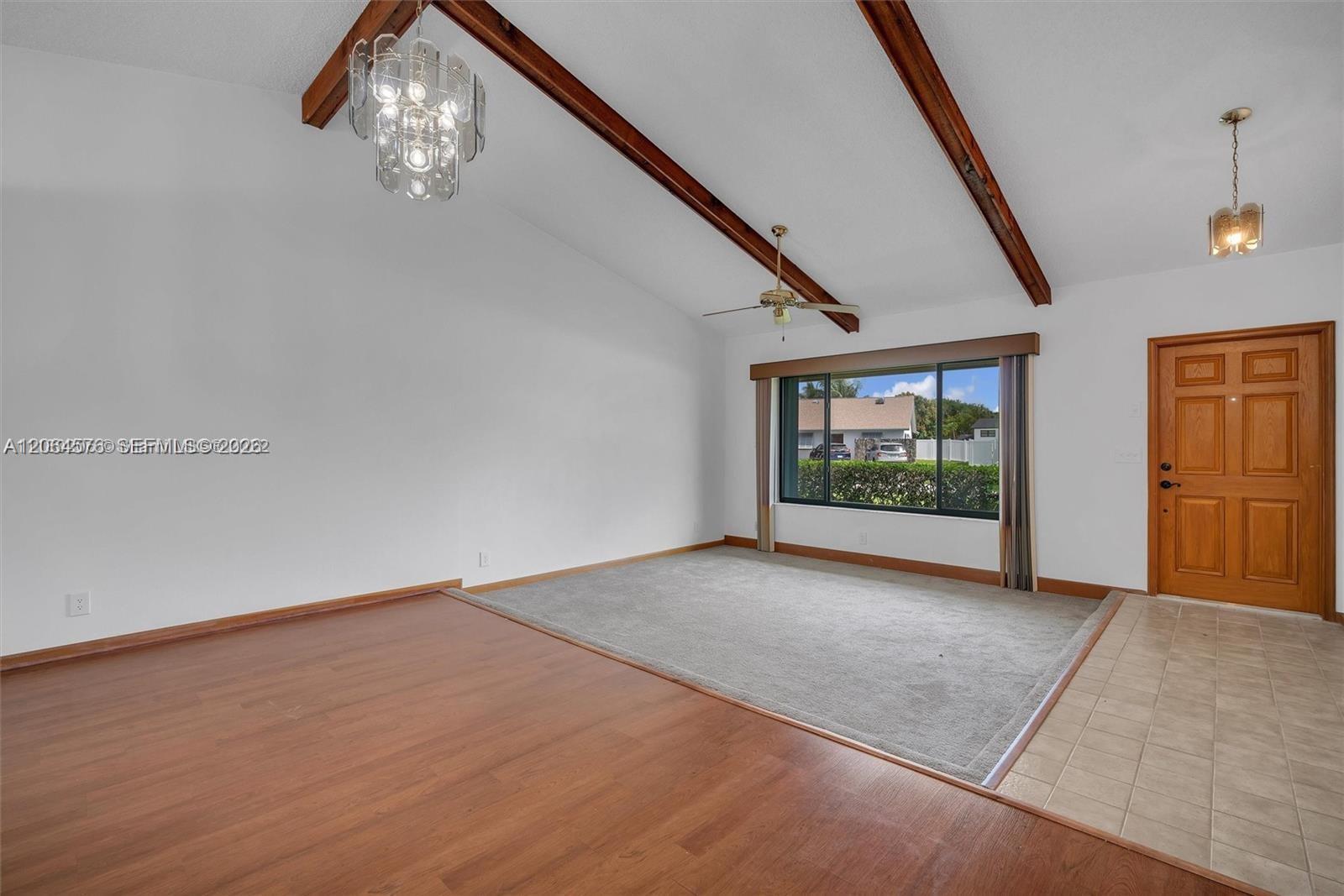 372 NW 35th Place
