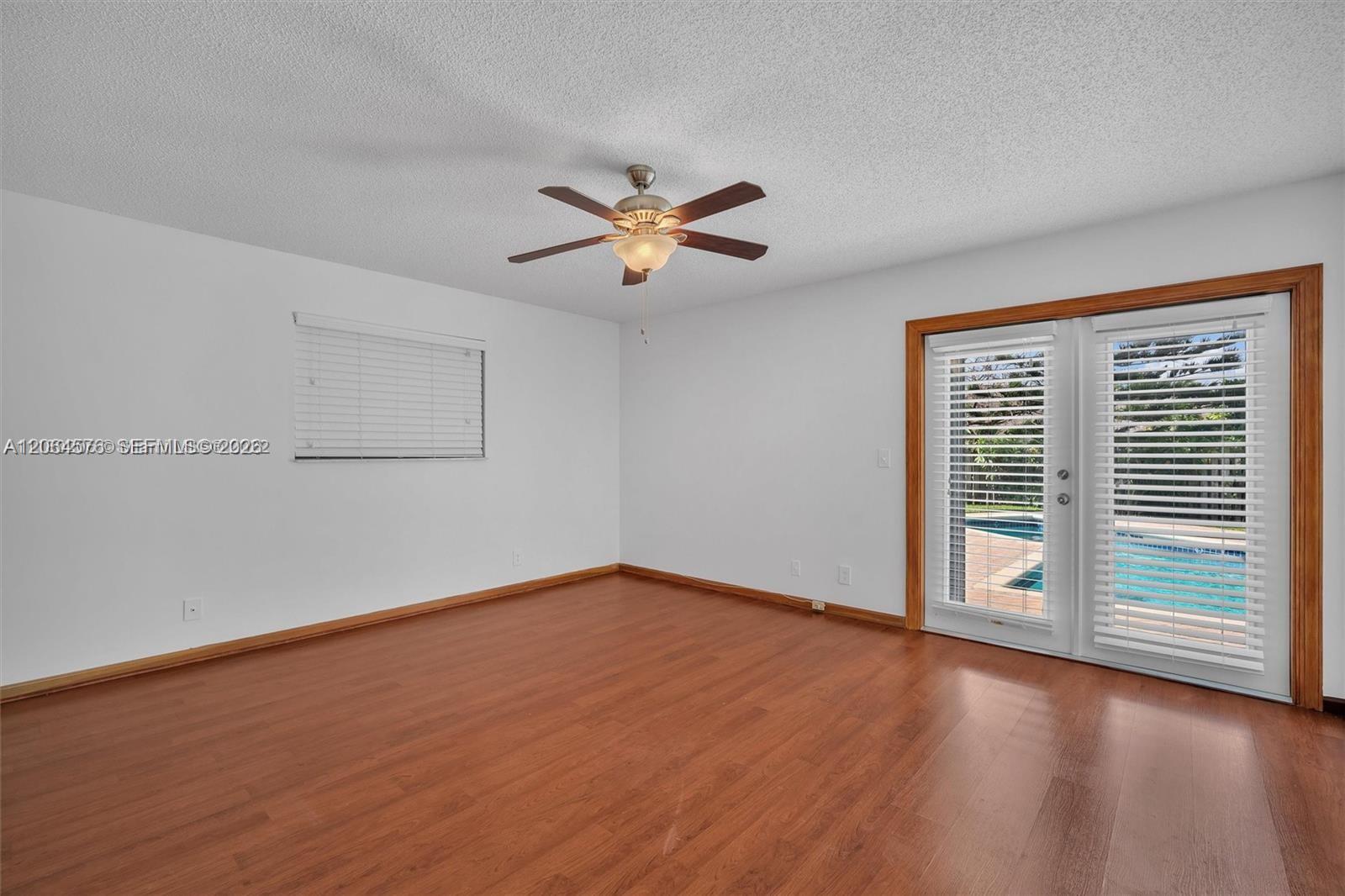 372 NW 35th Place