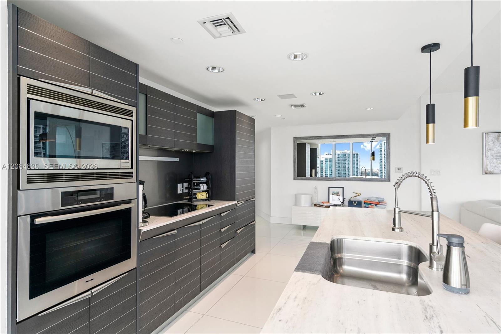 200 Biscayne Boulevard Way