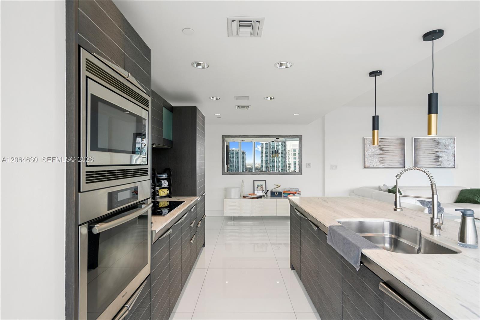 200 Biscayne Boulevard Way