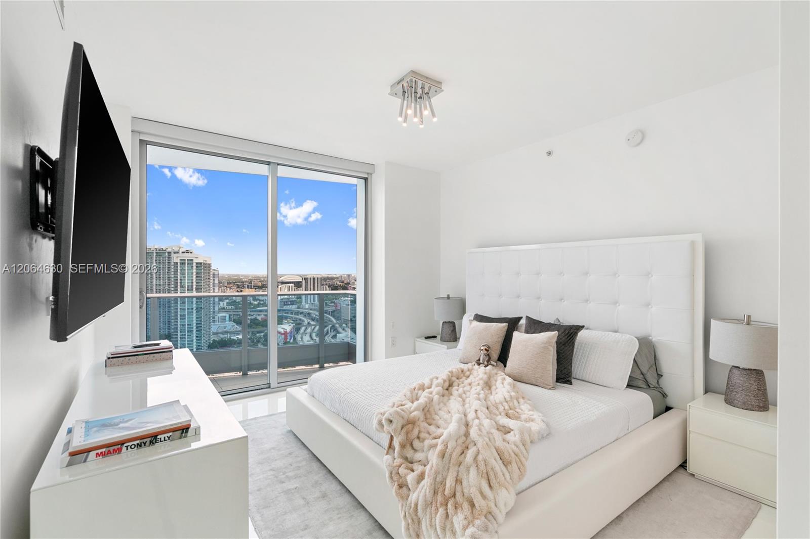 200 Biscayne Boulevard Way