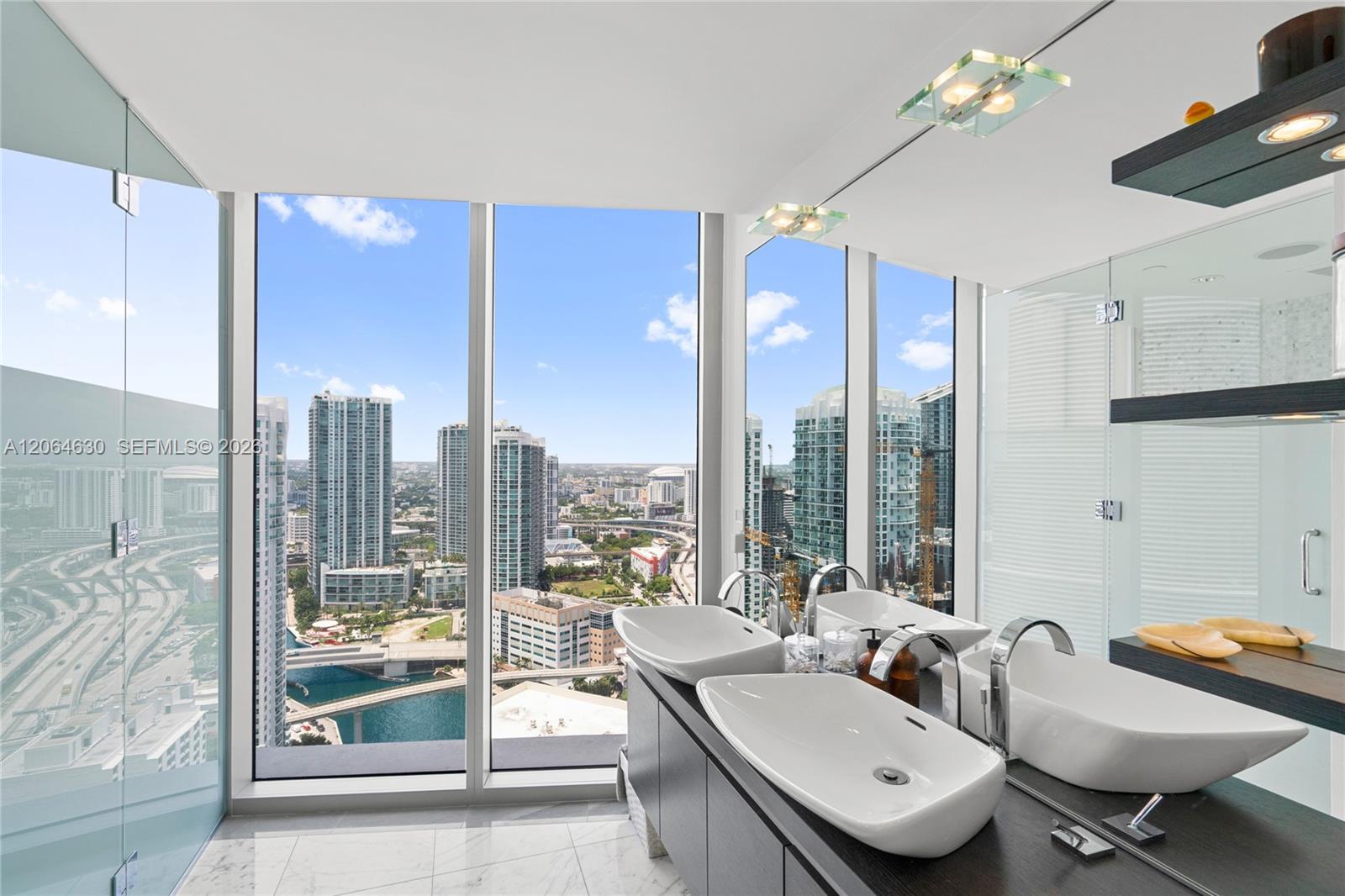200 Biscayne Boulevard Way