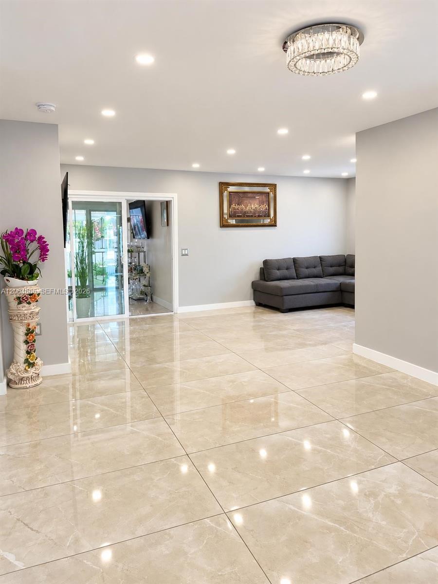 2118 NW 86th Street