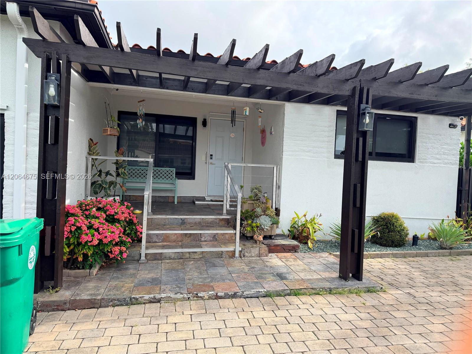 1525 SW 19th Terrace