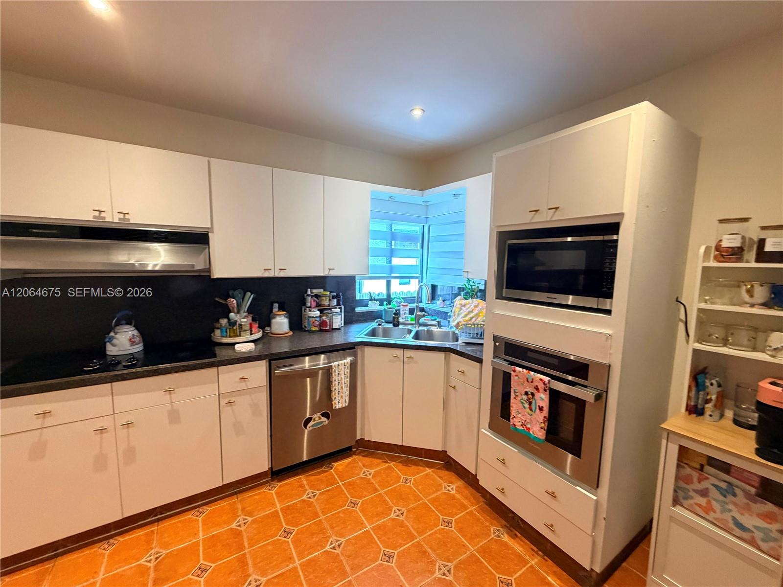 1525 SW 19th Terrace