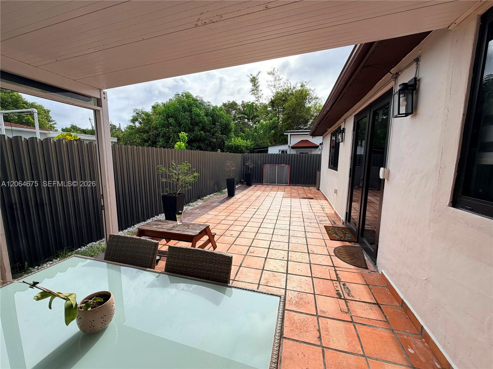 1525 SW 19th Terrace