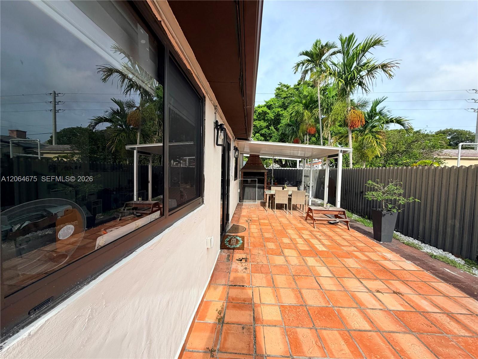 1525 SW 19th Terrace