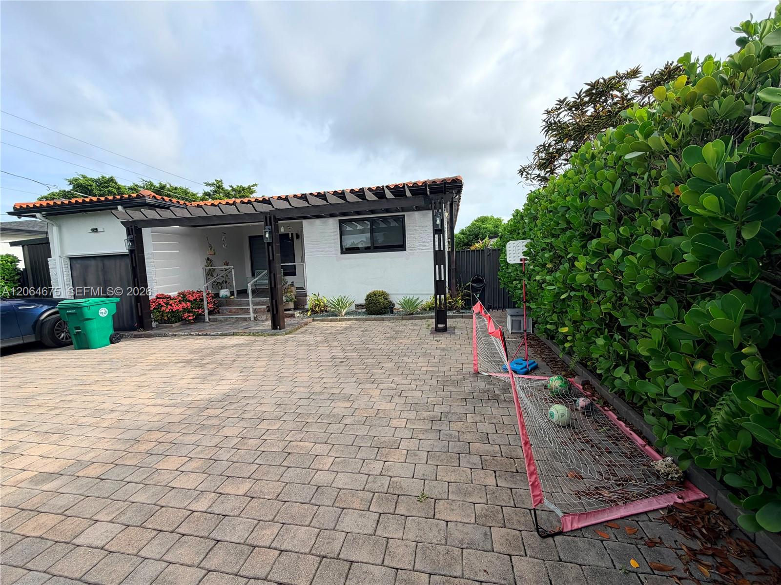1525 SW 19th Terrace
