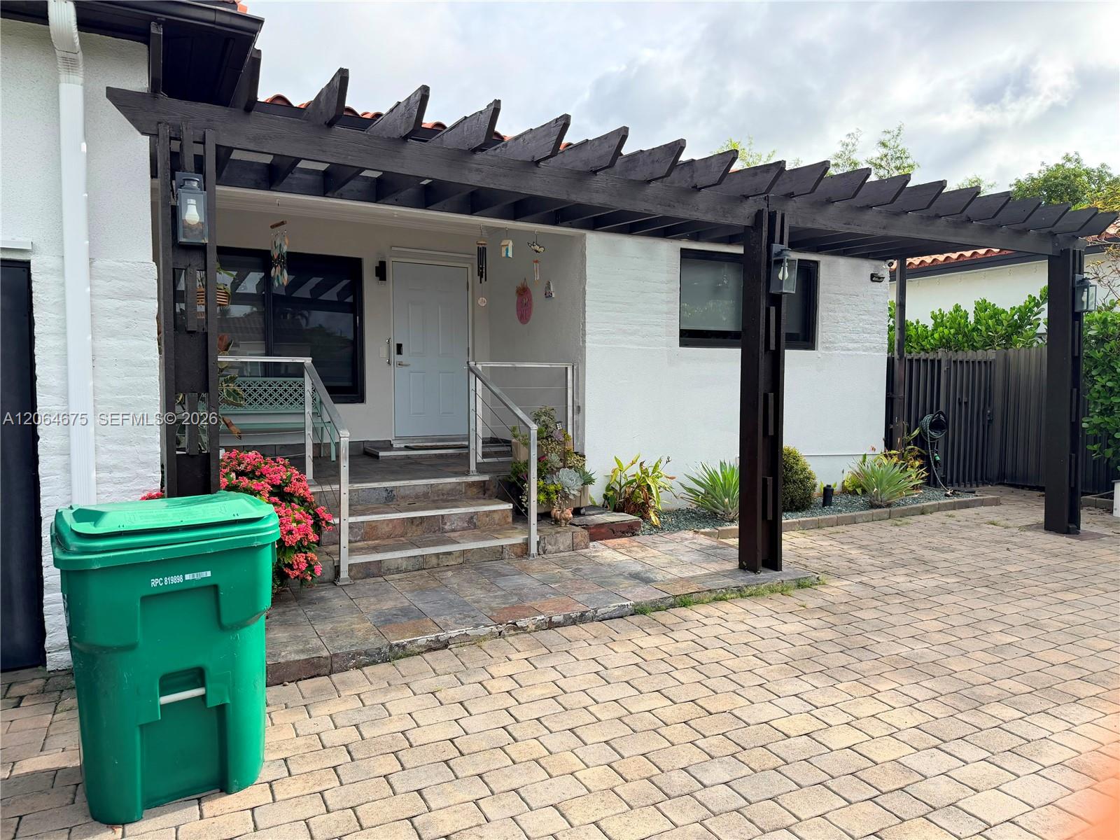 1525 SW 19th Terrace