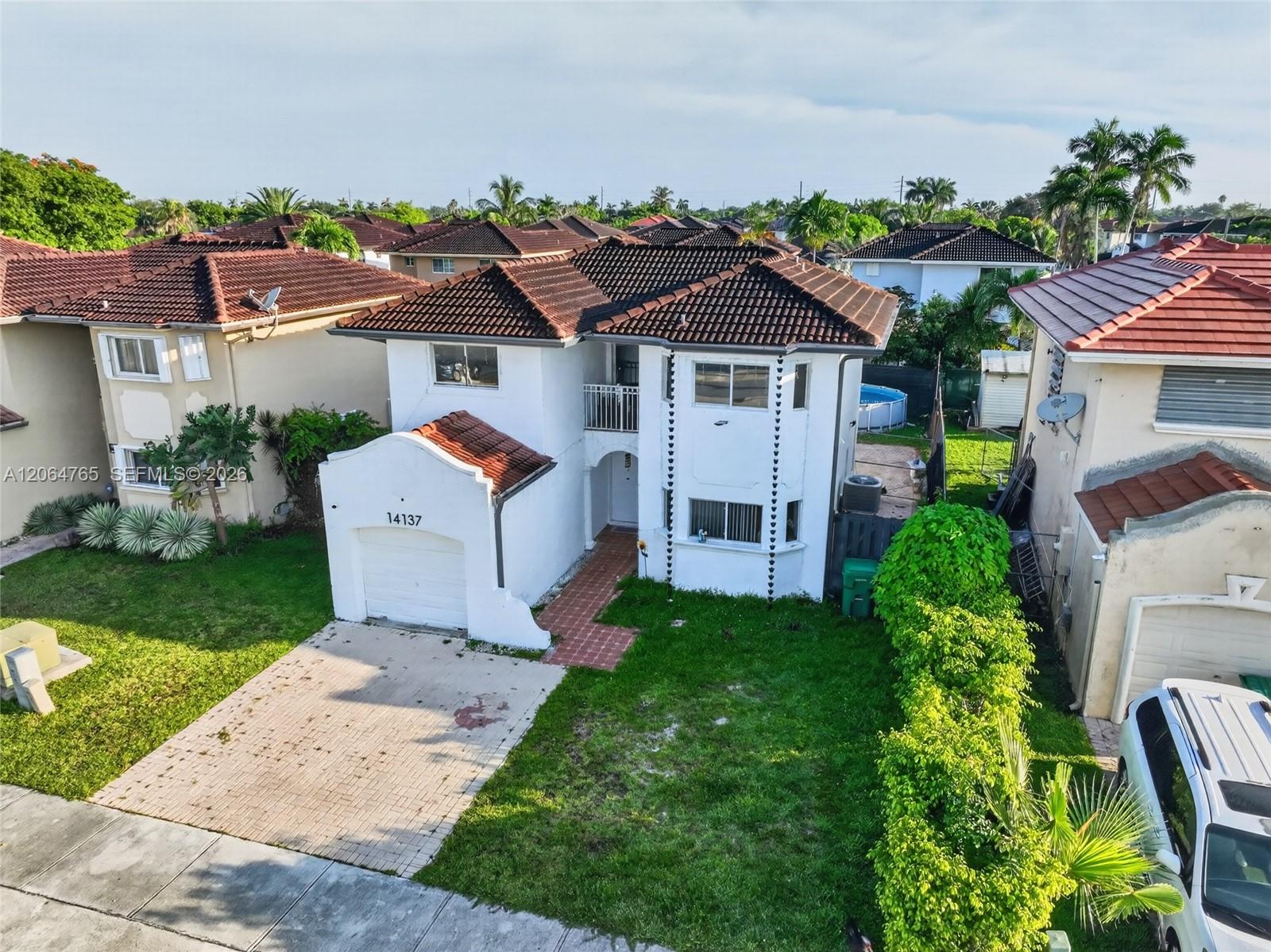 14137 SW 164th Terrace