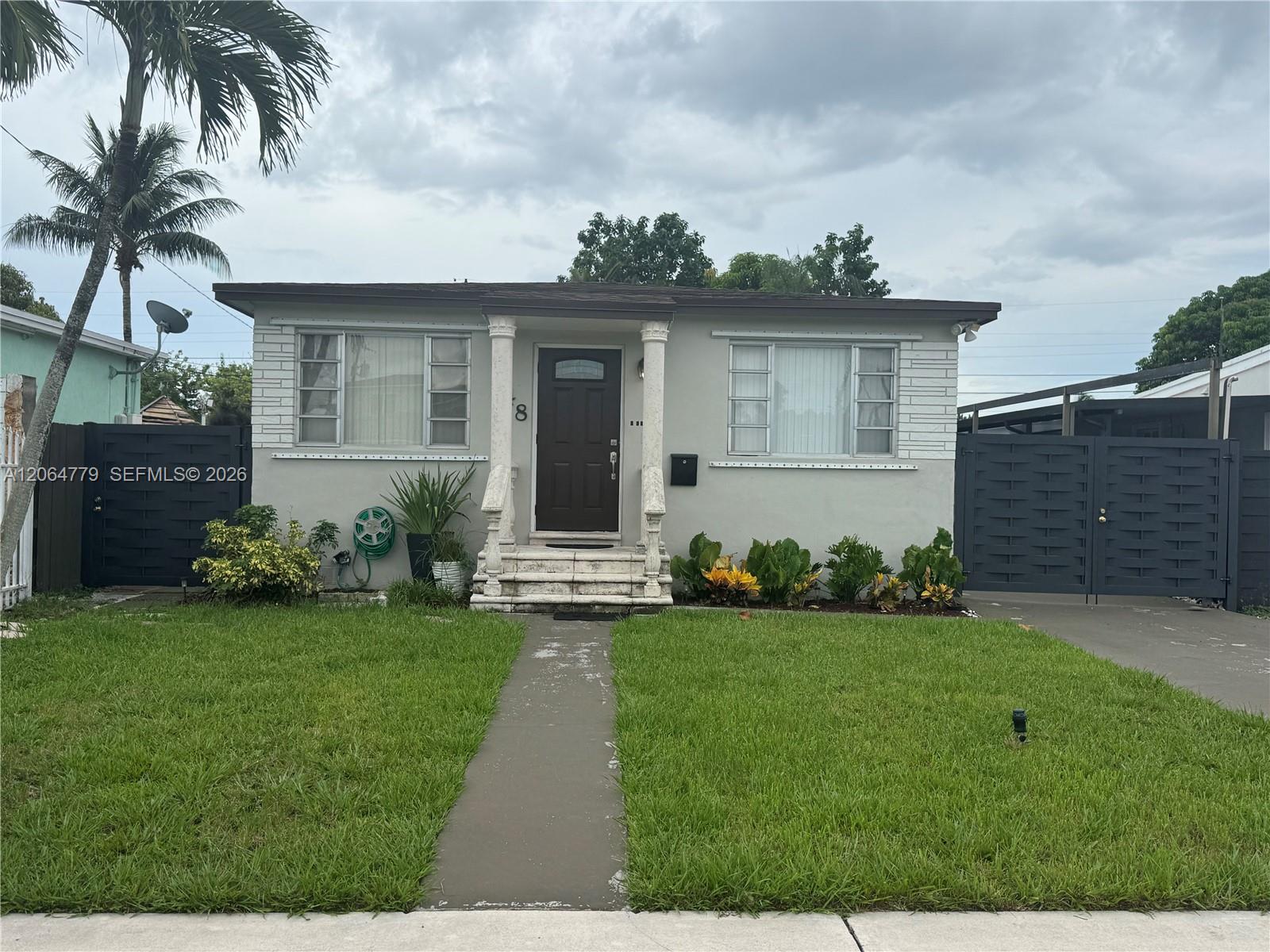 648 E 40th Street