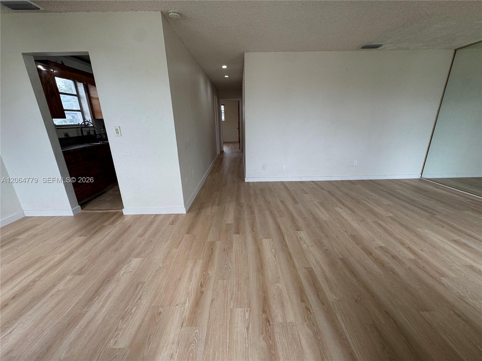 648 E 40th Street