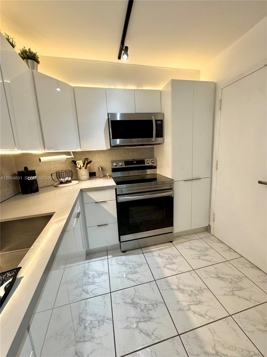 300 Bayview Drive