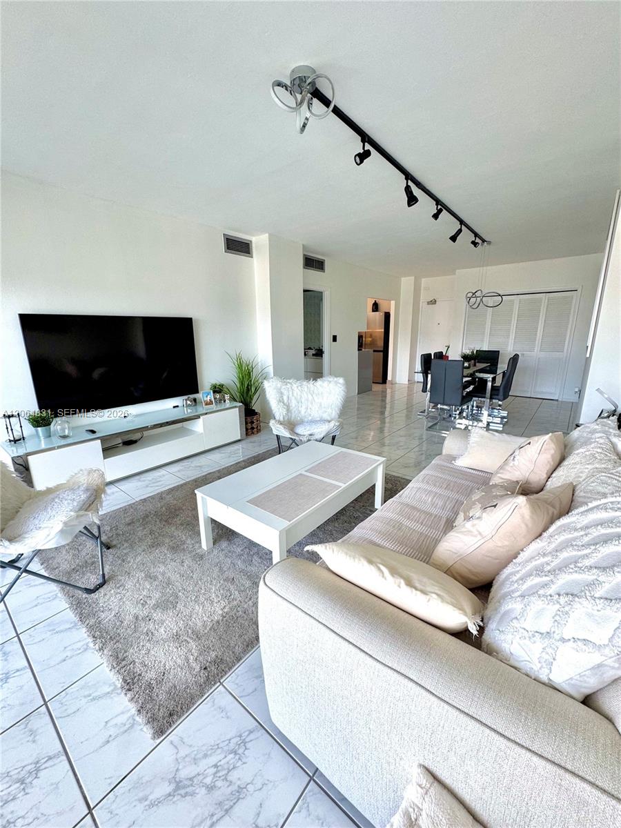 300 Bayview Drive
