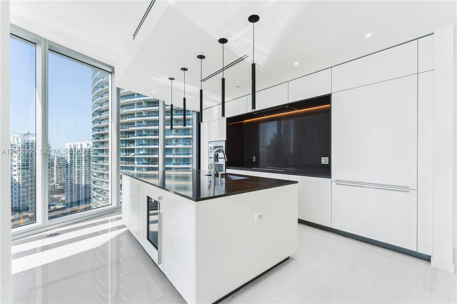 300 Biscayne Blvd Way