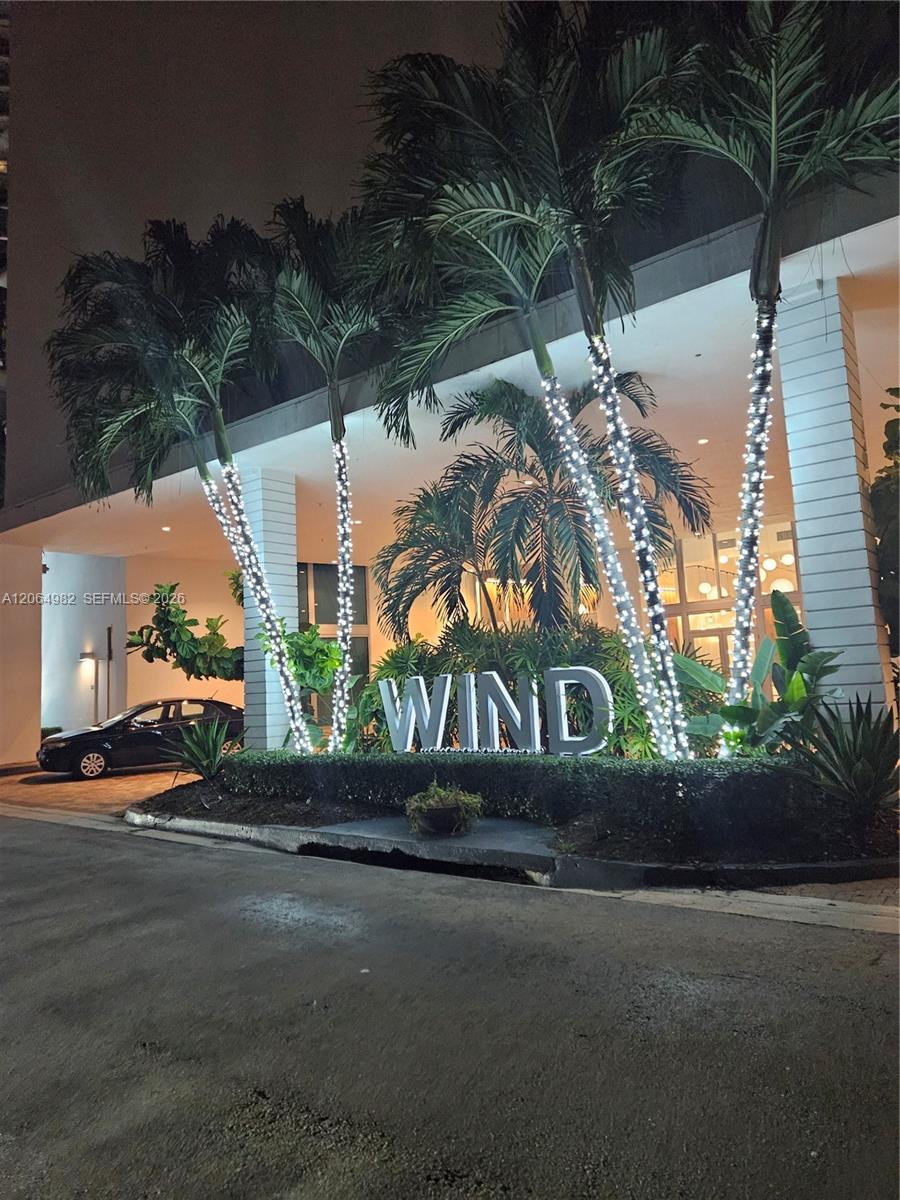 350 S Miami Avenue