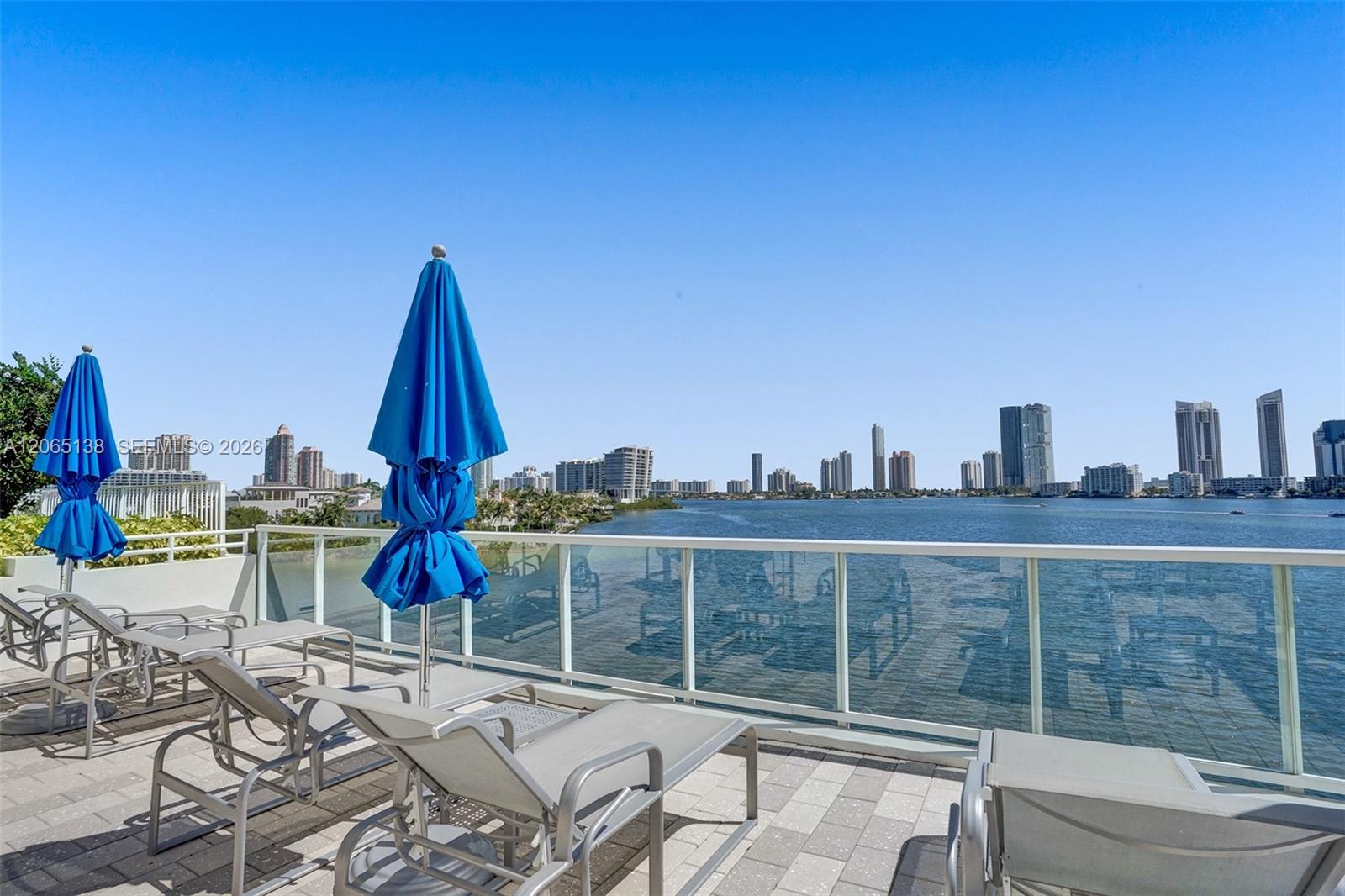 3000 Island Boulevard