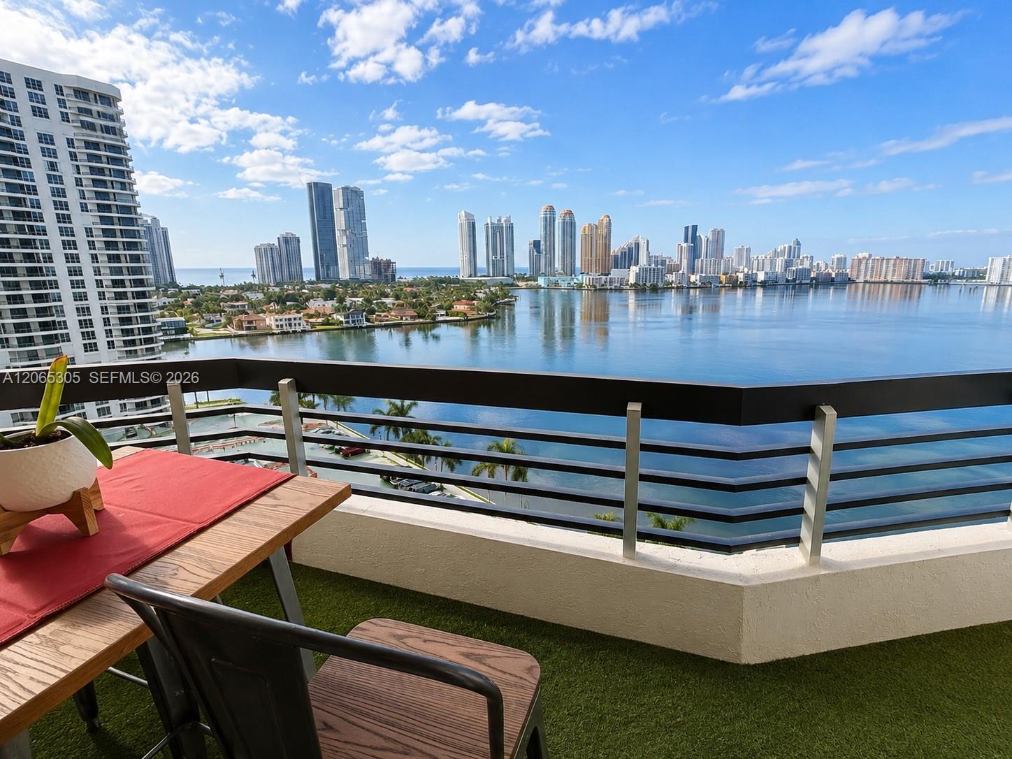 3600 Mystic Pointe Drive