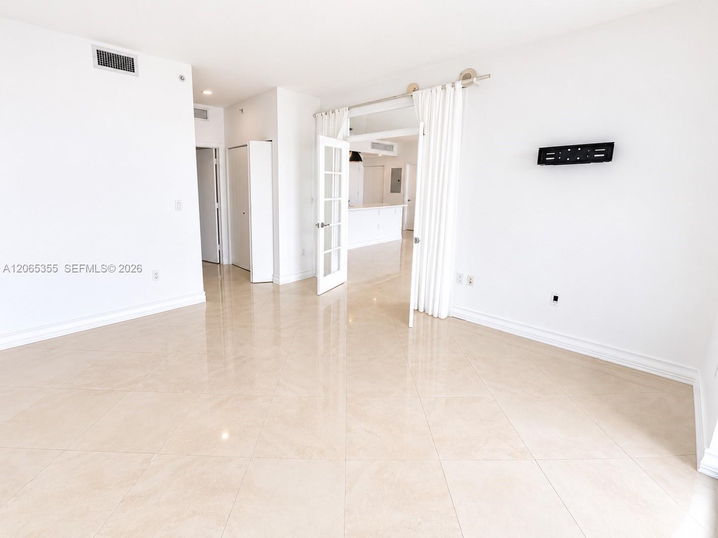 90 SW 3rd Street