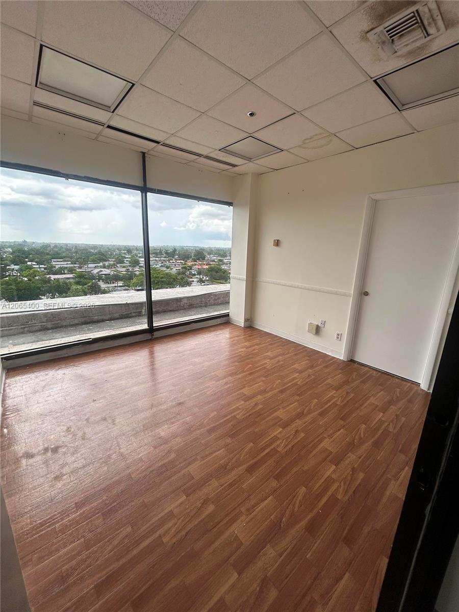 900 W 49th Street