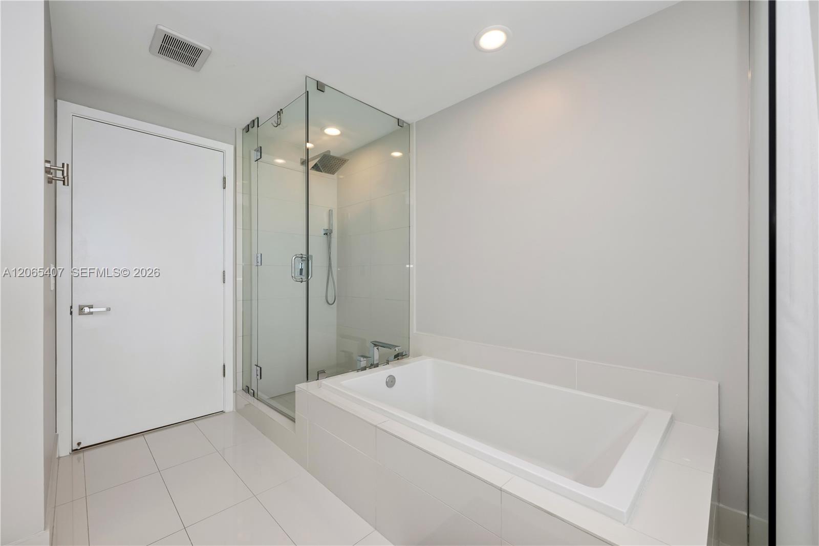 650 NE 32nd Street