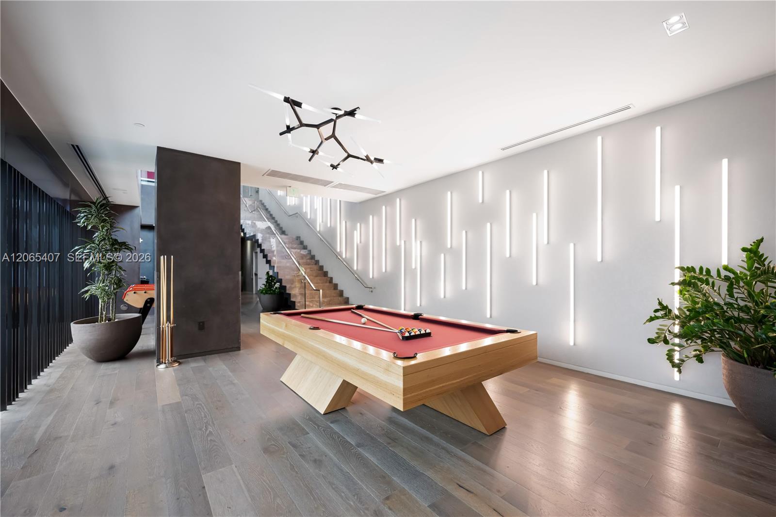650 NE 32nd Street