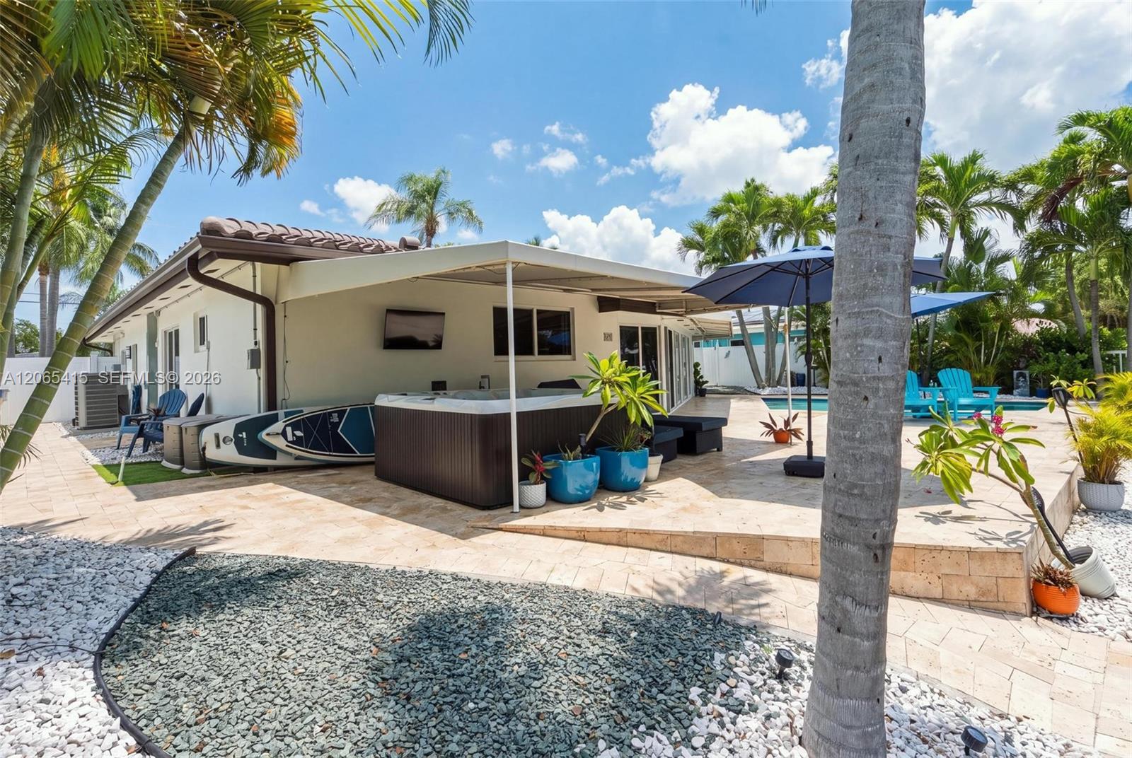 491 SE 10th Avenue