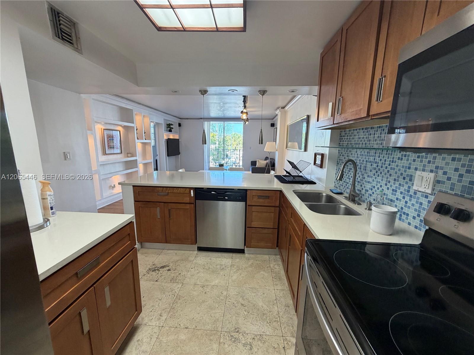 2903 N Miami Beach Boulevard