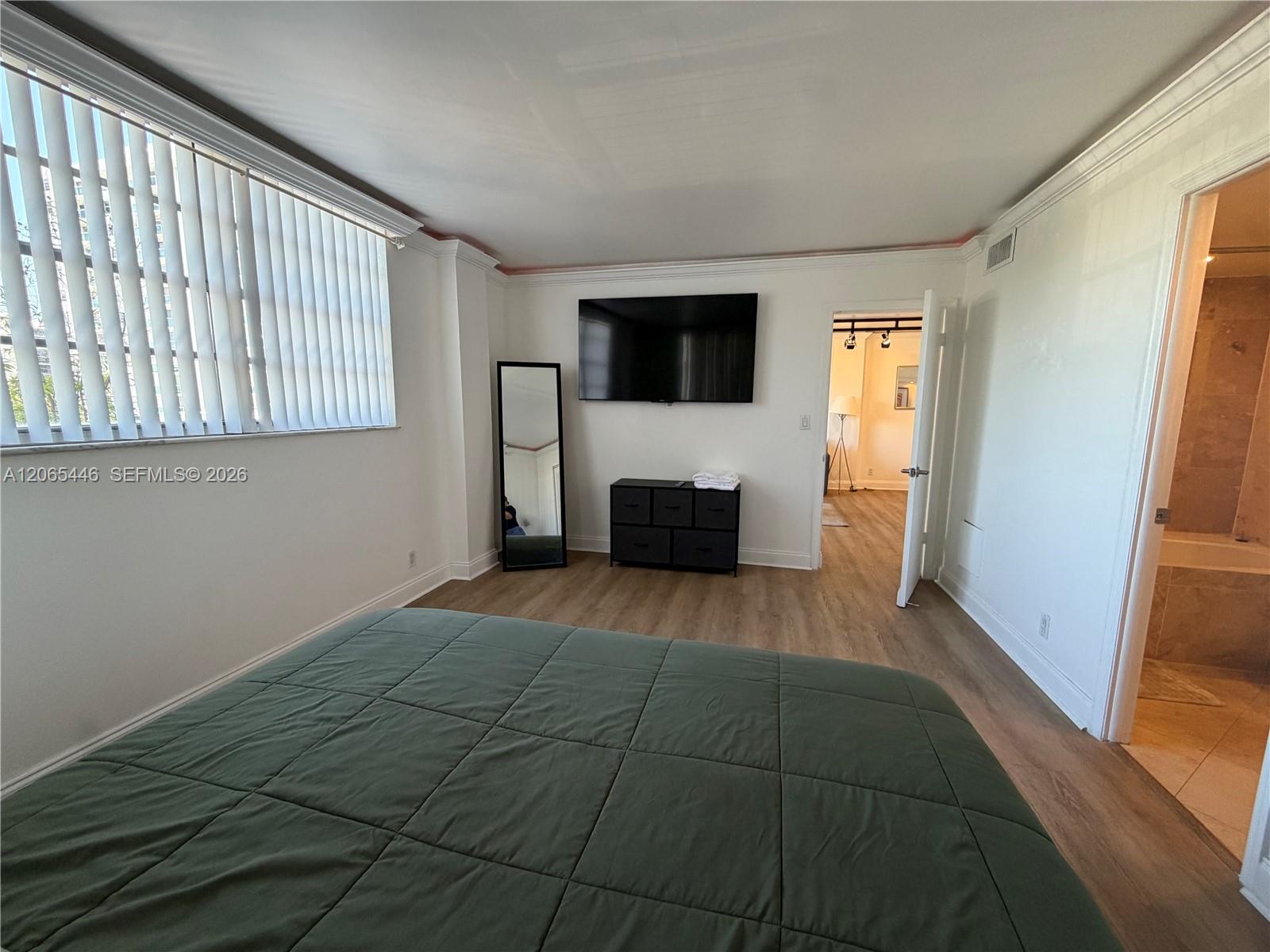 2903 N Miami Beach Boulevard