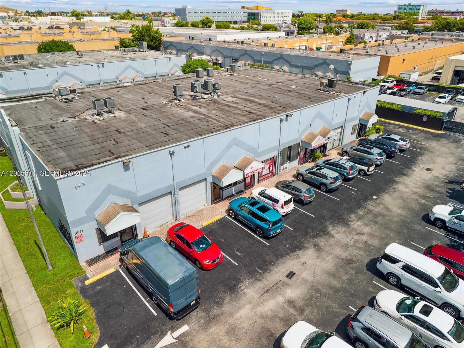 1671 W 37th Street