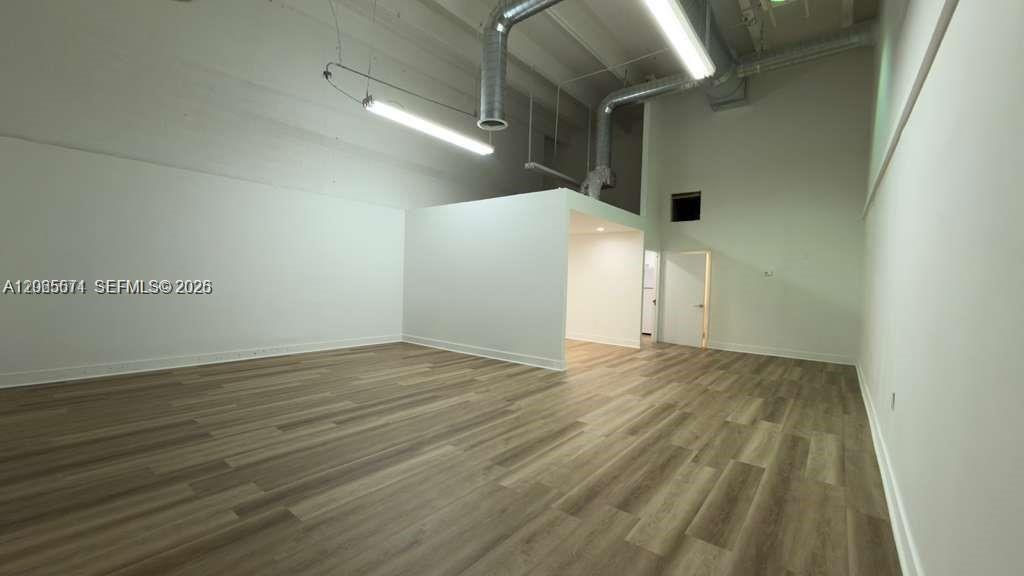 1671 W 37th Street
