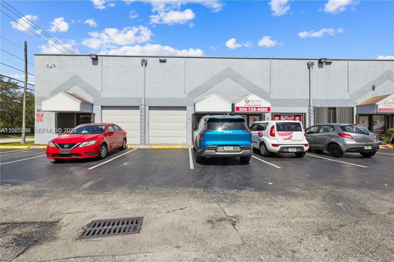 1671 W 37th Street