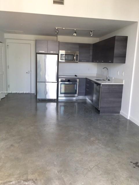 151 SE 1 Street