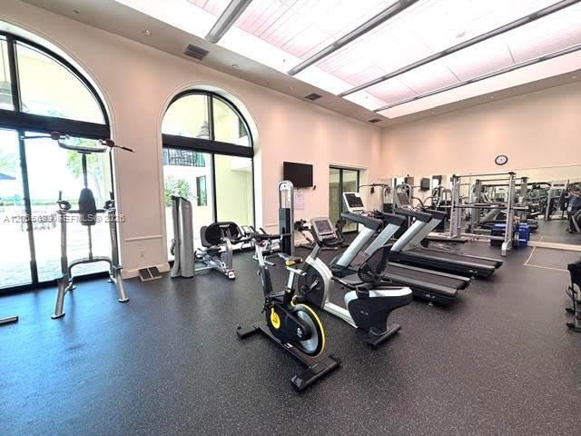 1300 Ponce De Leon Boulevard