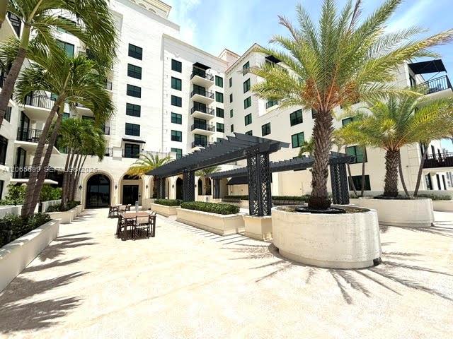1300 Ponce De Leon Boulevard