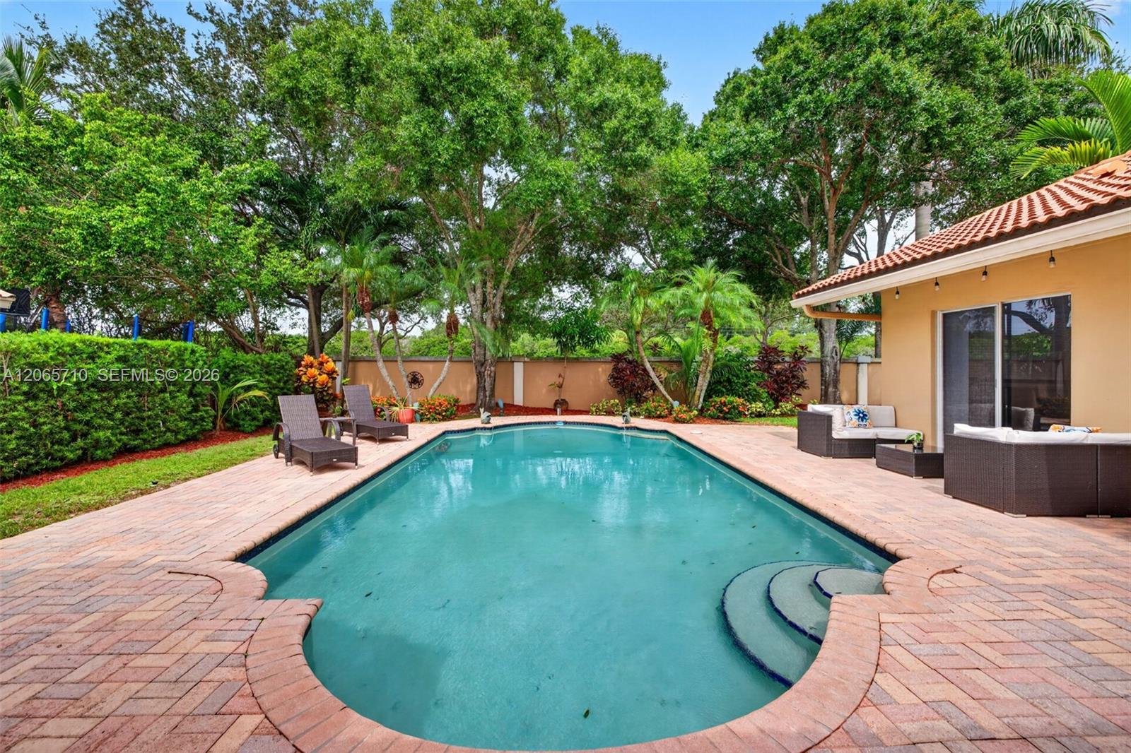 581 NW 110th Avenue