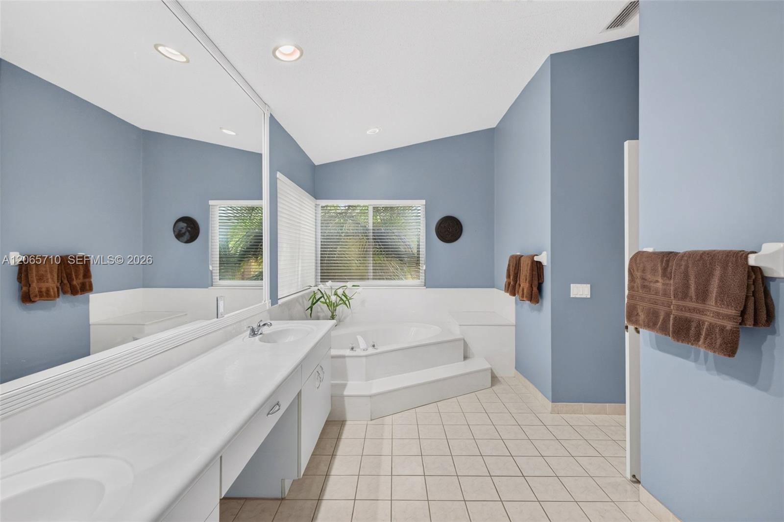 581 NW 110th Avenue