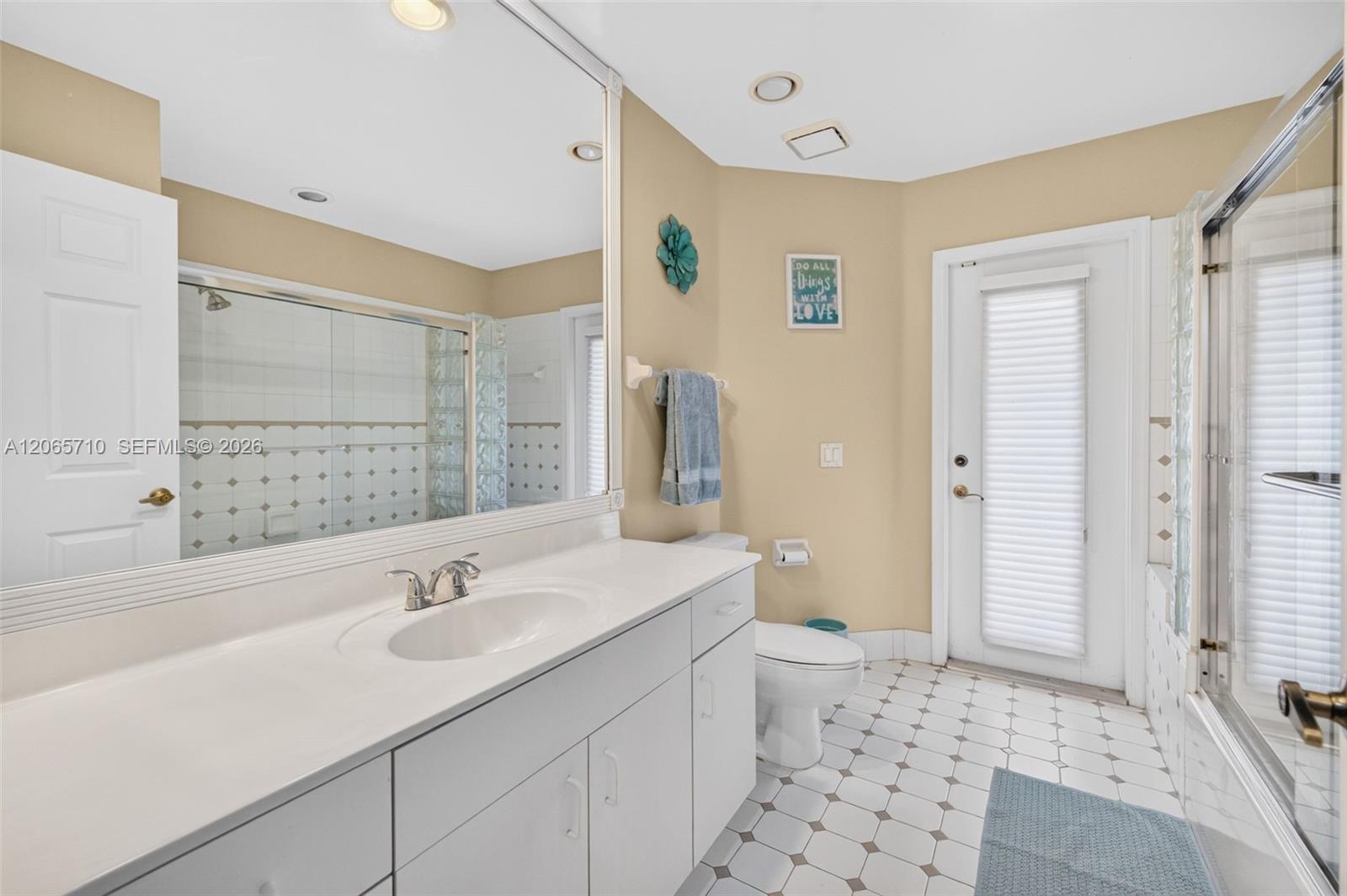 581 NW 110th Avenue
