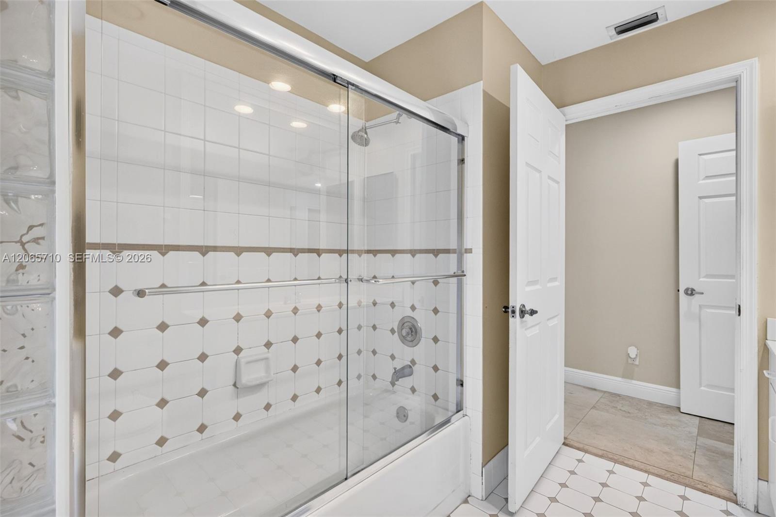 581 NW 110th Avenue