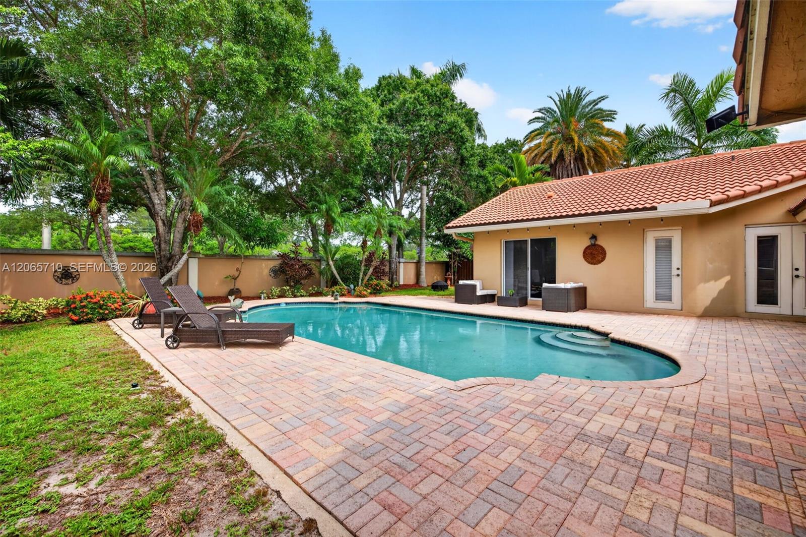 581 NW 110th Avenue