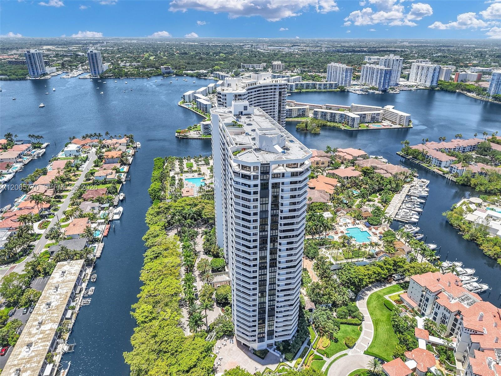 2000 Island Boulevard