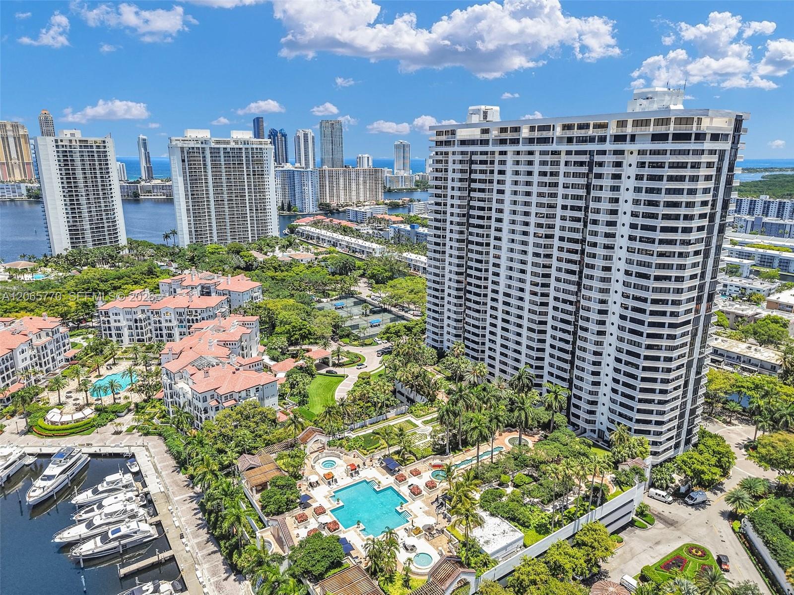 2000 Island Boulevard
