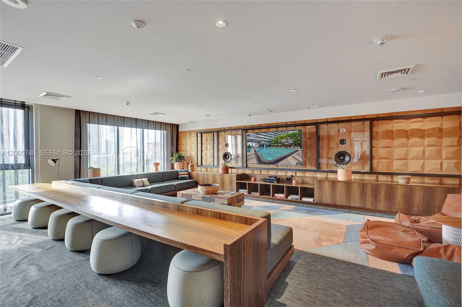 121 NE 34th Street