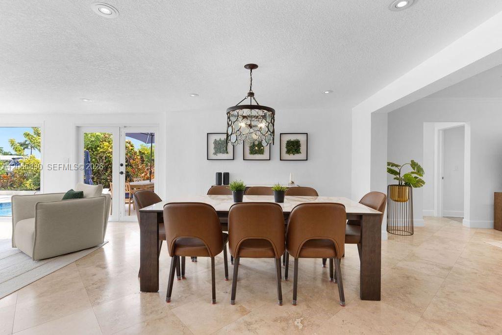 261 SE 4th Street